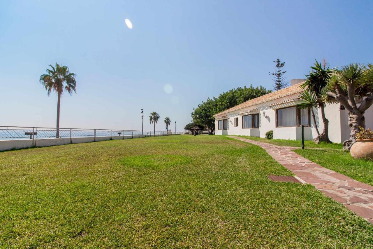 Castle Beach House Luxury Beachfront Villa Malaga Exterior photo