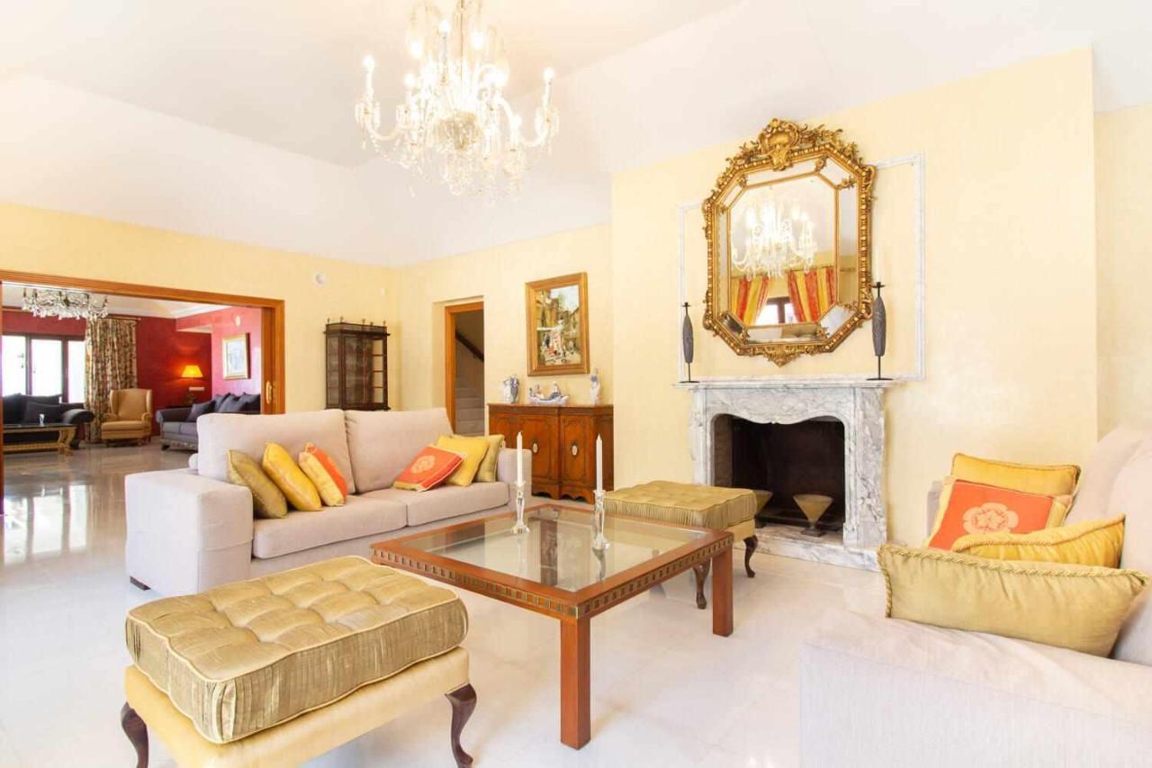 Castle Beach House Luxury Beachfront Villa Malaga Exterior photo