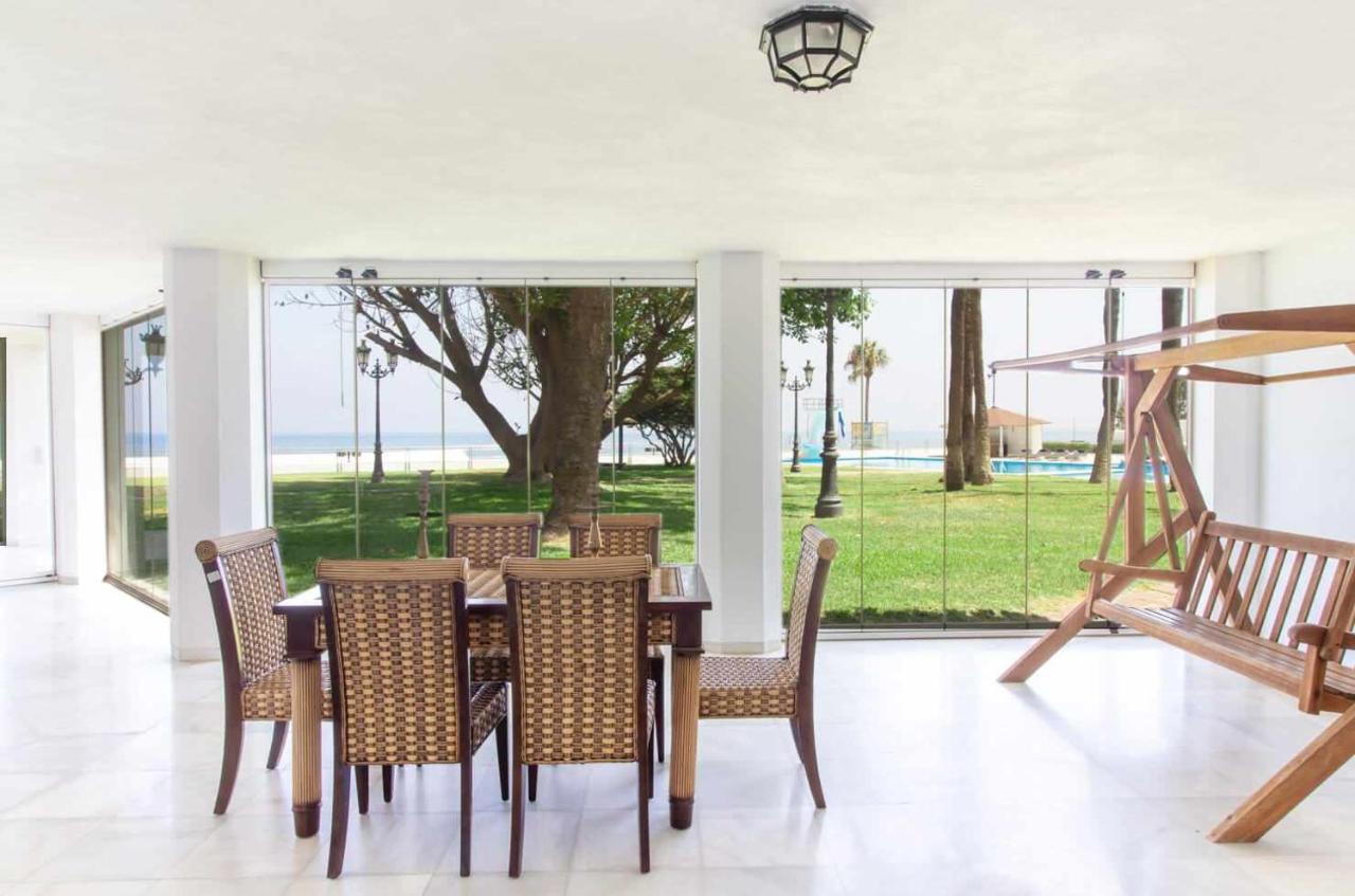 Castle Beach House Luxury Beachfront Villa Malaga Exterior photo