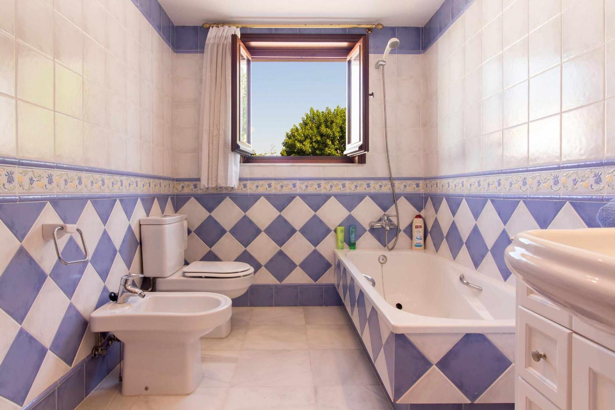 Castle Beach House Luxury Beachfront Villa Malaga Exterior photo