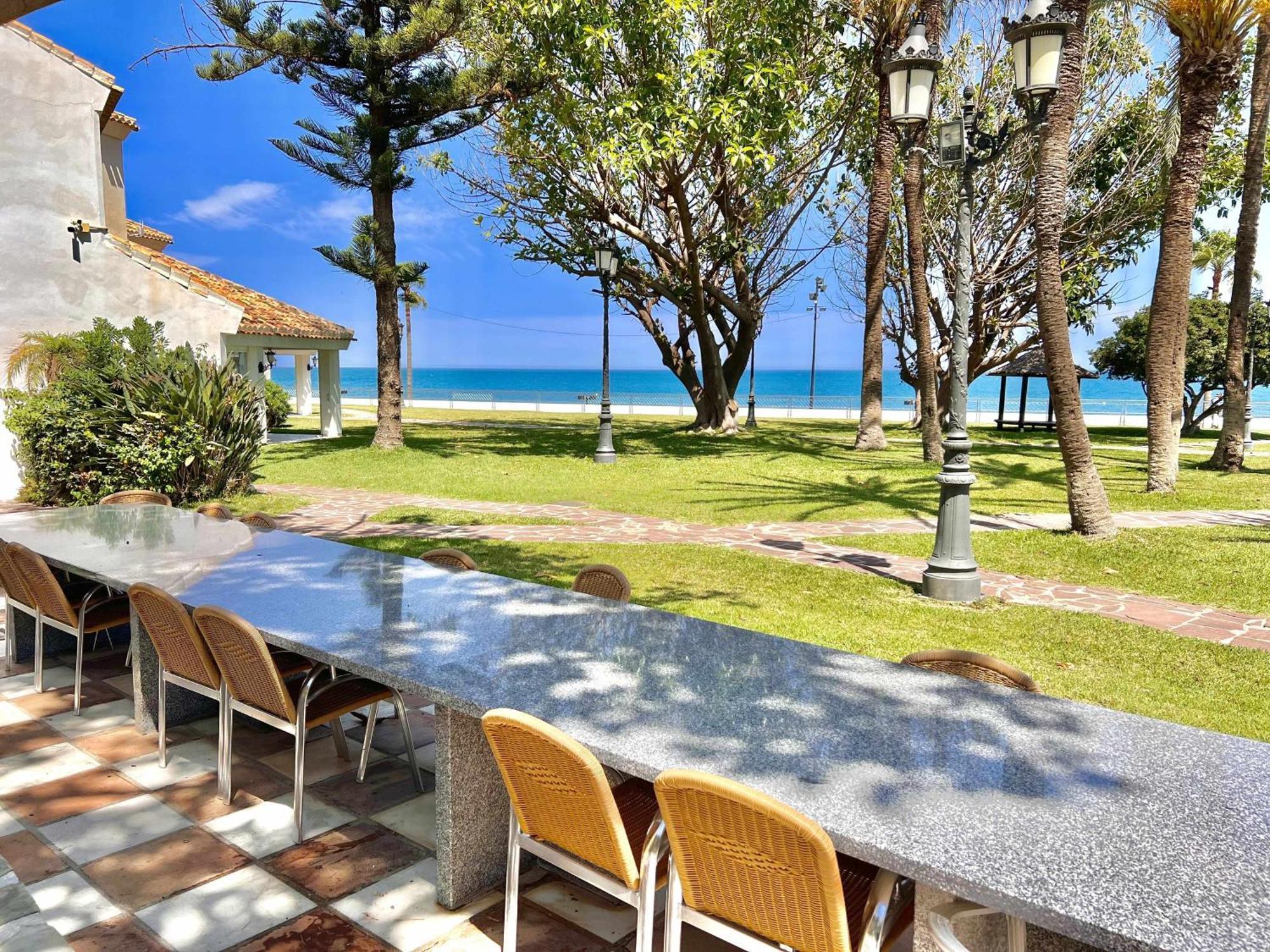 Castle Beach House Luxury Beachfront Villa Malaga Exterior photo